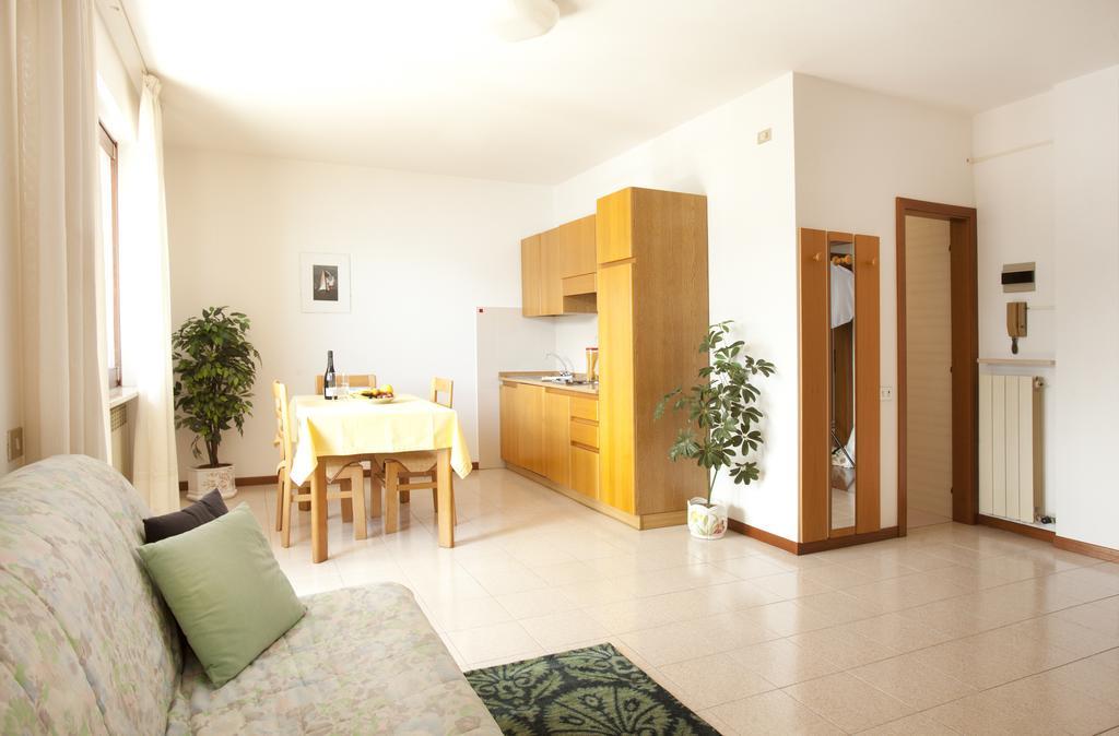 Residence le Balze Malcesine Habitación foto