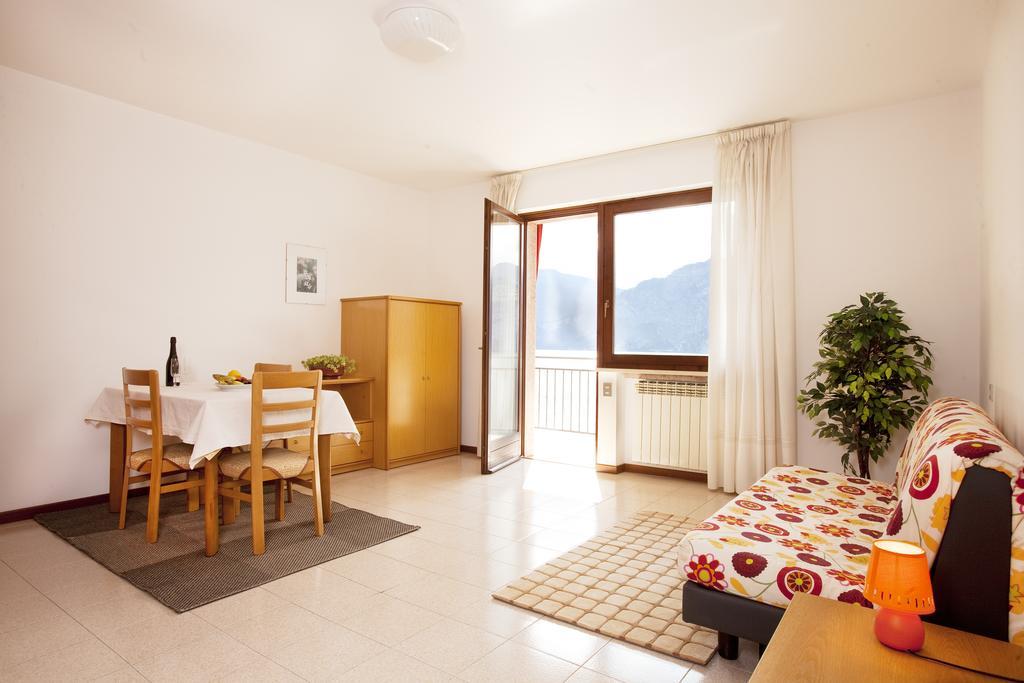 Residence le Balze Malcesine Habitación foto